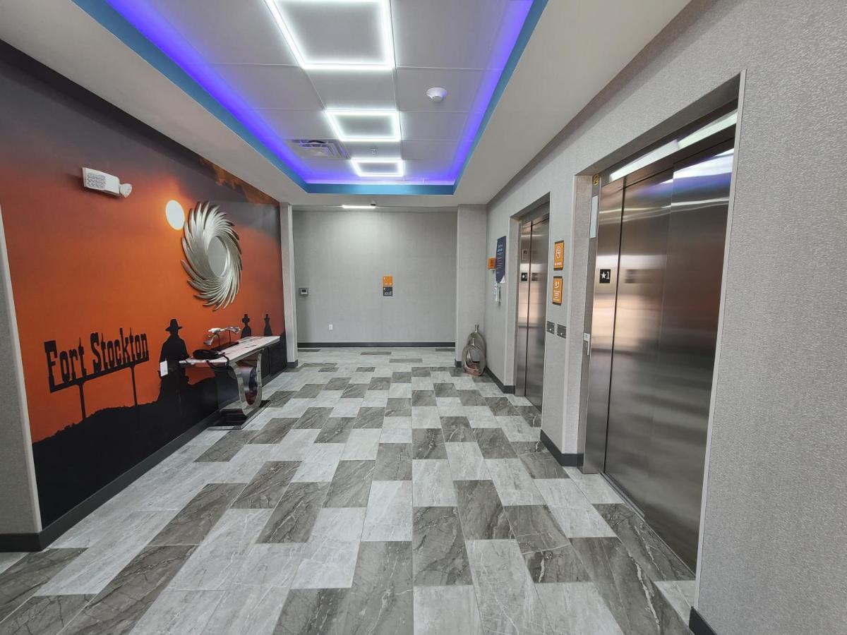 La Quinta Inn & Suites By Wyndham Fort Stockton Northeast Εξωτερικό φωτογραφία